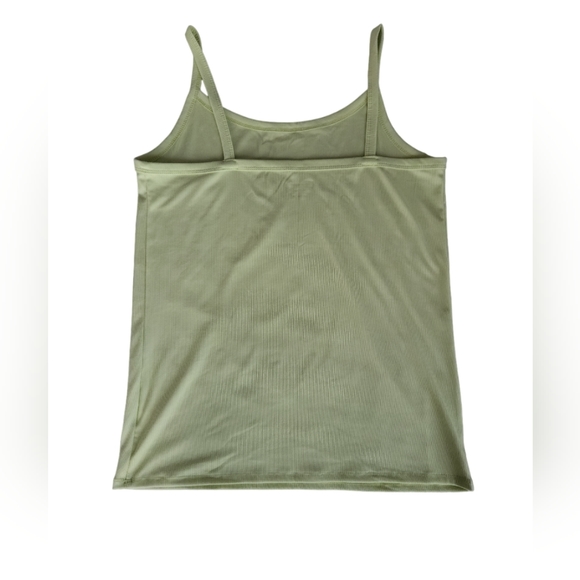 FREE WITH ANY PURCHASE!!! 3 Tank Tops - Picture 2 of 8